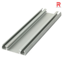 China Leader Fournisseur de profilés aluminium / aluminium pour fenêtre / porte / aveugle / obturateur / grille